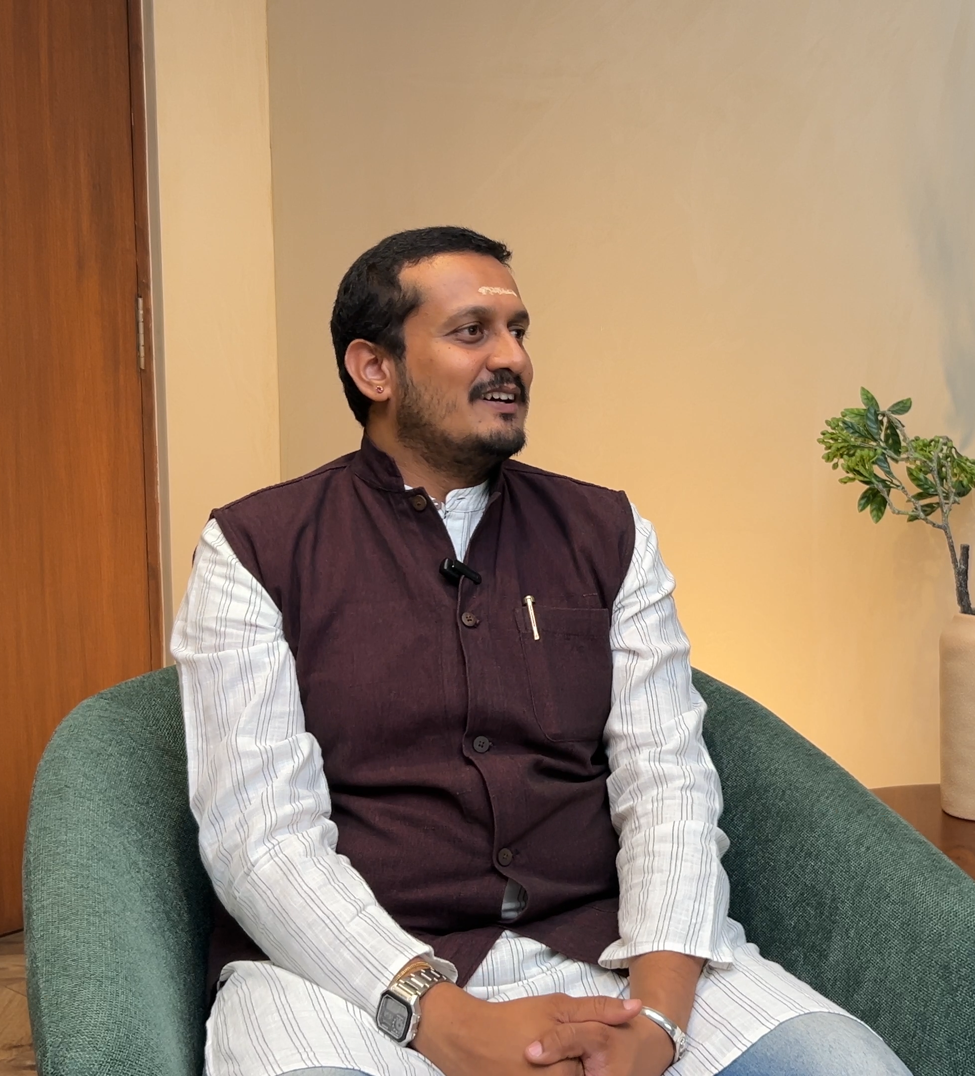 Dr Vishwanath MV